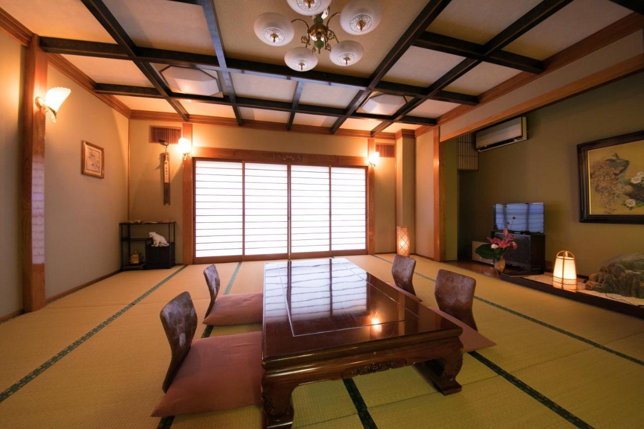 Hotel Housenkaku Beppu Exteriér fotografie